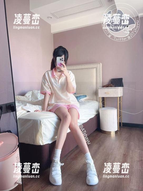 喂，AT鲨！这白丝私房照的原图到底透露了多少不为人知的美？