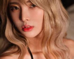 Hyoyeon(김효연)的校园图集：是你读书太认真，还是她让你分心了？