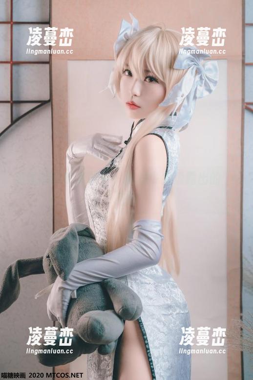 喵糖映画的美图中，制服少女透露出的愔愔密语