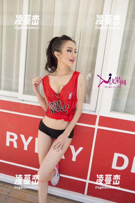 UGirls尤果网 - 原图独家！周妍希的浴室，那水蒸气可能也是情绪的一部分……