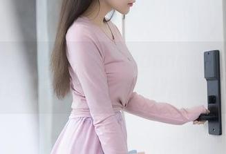 Xiuren秀人网 – 木木hanna的浴室原图精选，貌似很简单，却暗藏玄机