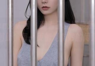 Xiuren秀人网 – 翻看王雅姗是我的花嫁图册，每一页都是微妙的闲适