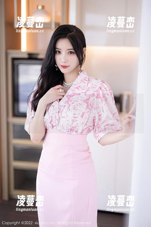 Xiuren秀人网 - 你听说了吗？陈茜妮zoeJK套图里的资源，能把你套上无尽的遐想！