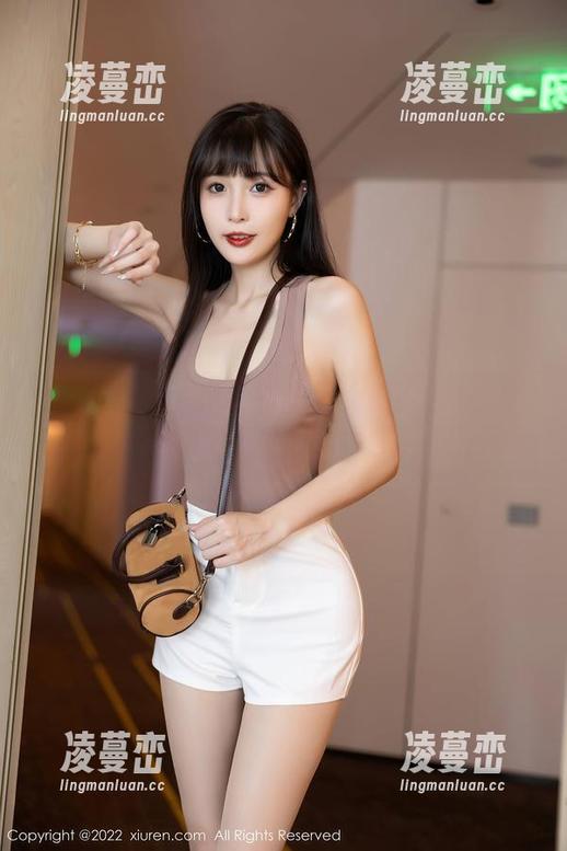 Xiuren秀人网 - 揭秘雯大王susie的运动图册，运动多了，脖子也练出下巴了！