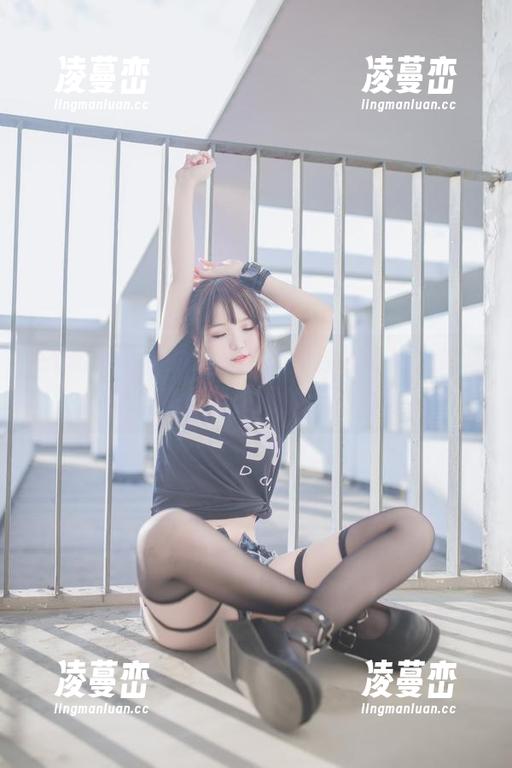 在Yoko宅夏的泳装合集里寻找自由，妹汤物语和你我之间的无聊共鸣