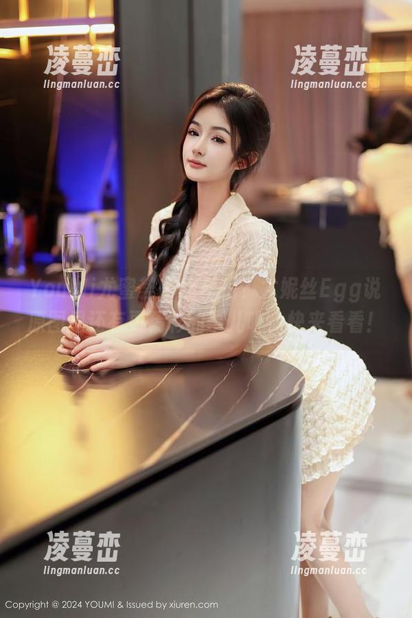YouMi尤蜜荟 - 比基尼？尤妮丝Egg说原图里还有更精彩的事儿呢，快来看看！