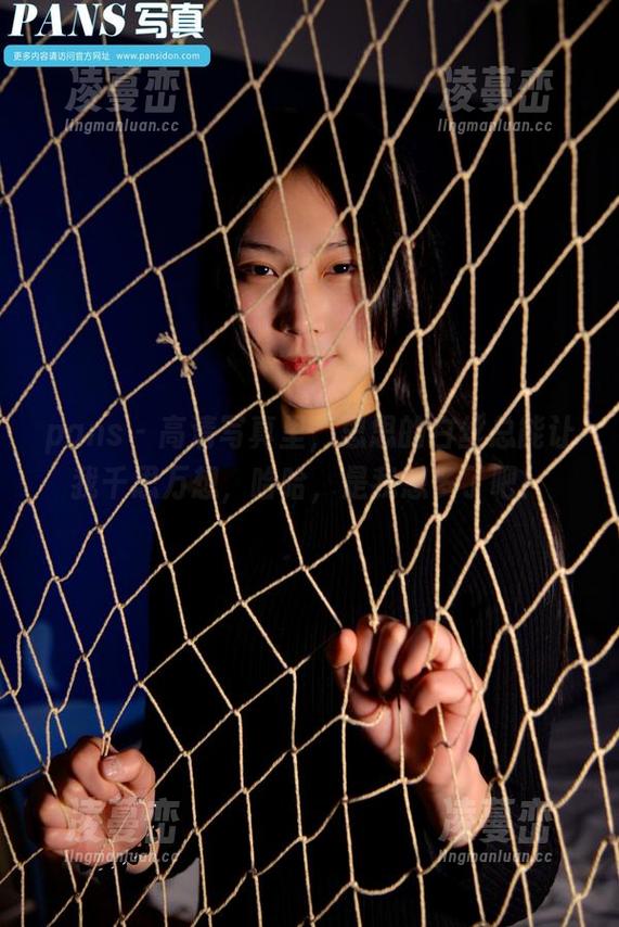 pans - 高清写真里，思思的白丝总能让我千思万想，哈哈，是我想多了吧！