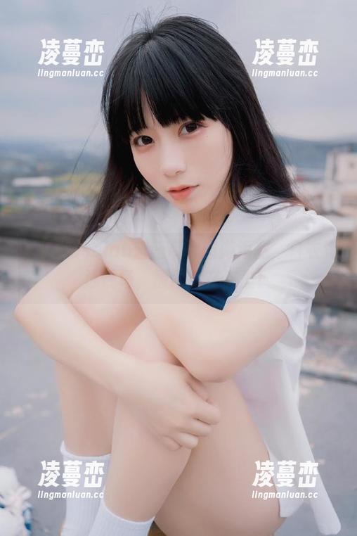 让私房usejan蓝蓝带你遨游海底，白衣竞泳现场，原图就在这里！