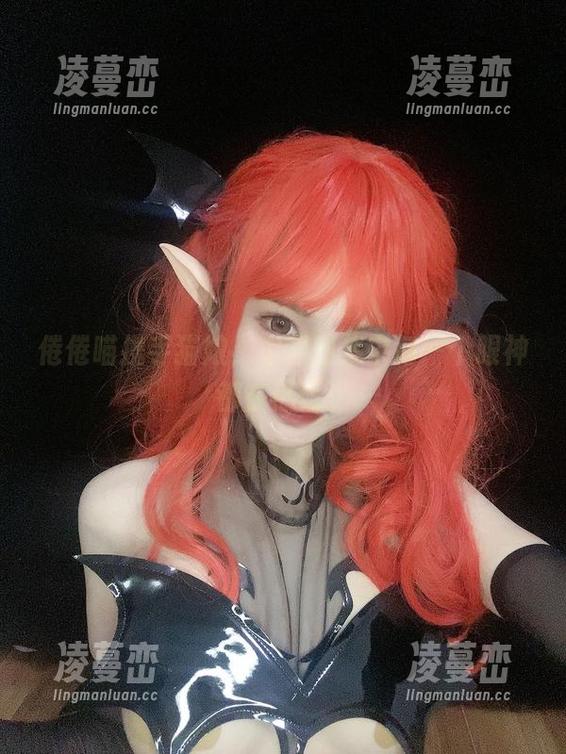 倦倦喵携手猫娘，定制图集中每一个眼神都在低语。