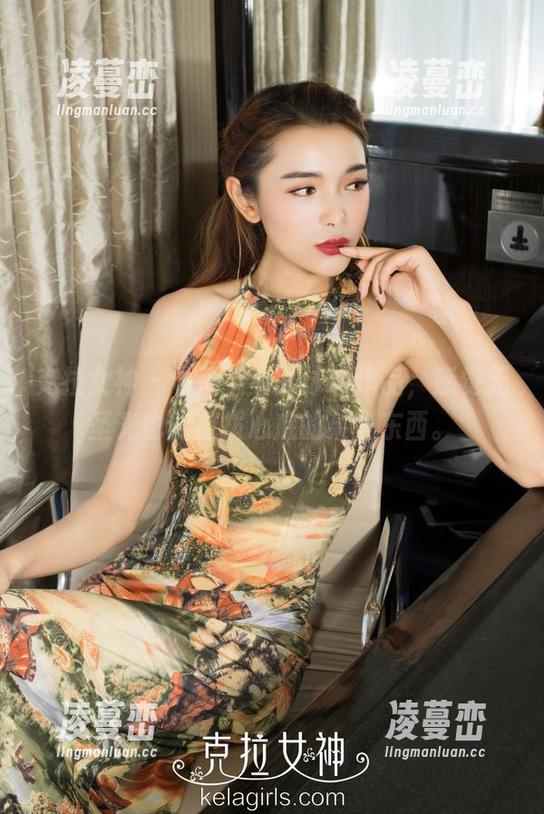 克拉女神 - 看了芊芊的泳装作品，感觉无圣光也能撩拨心底的某些东西。