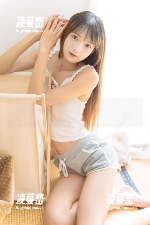 兔子Zzz不吃胡萝卜的黑白摄影分享，图里的气氛，算不算一种挑衅呢？