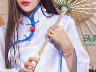 头条女神 – 最新写真集，洛洛可在海边：又一个让人浮想联翩的选择