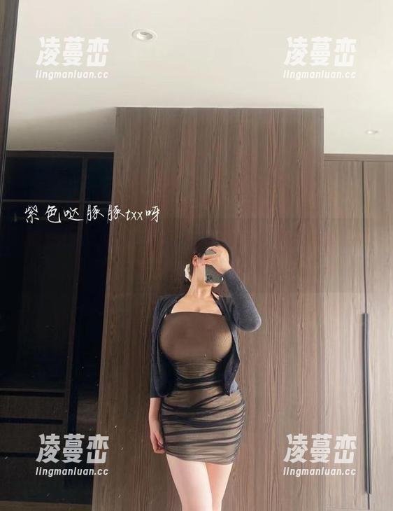 微密圈 - 小芯酱的早期视频，哇，美图分享一言难尽呀。
