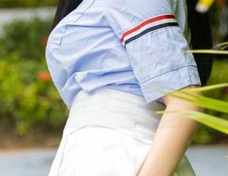 尤蜜荟 – 今天就看周思乔双马尾合集，方便又消遣