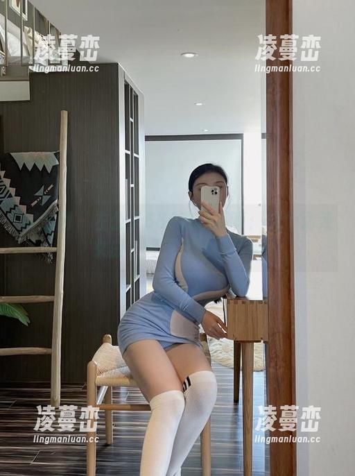 微密圈 - 左公子666在线写真：这个清纯女白，好想把她框起来