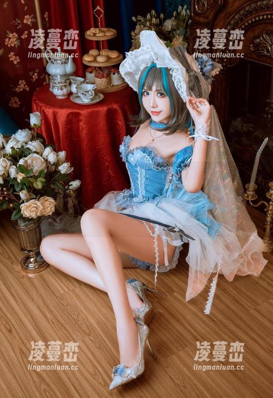 当希希_啾与灰丝相遇，最新写真就铸造了一个新的关注点——我敢打赌，这会悲伤大过欢喜。