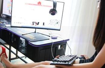异思趣向 – 小六的婚纱写真合集：是个频临崩溃的审美大冒险。