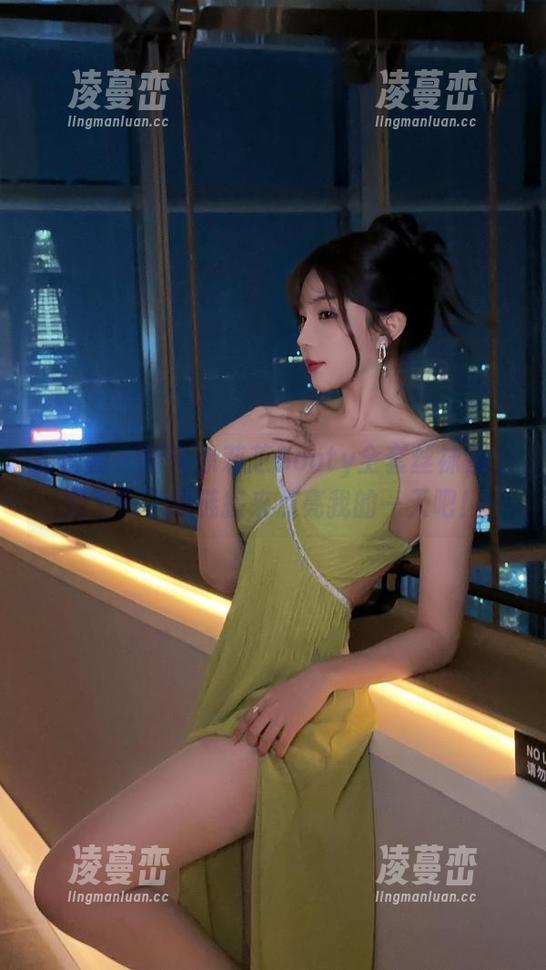 微密圈 - 听说徐莉芝Booty全套丝袜都上架了？下载链接来点亮我的一天吧！