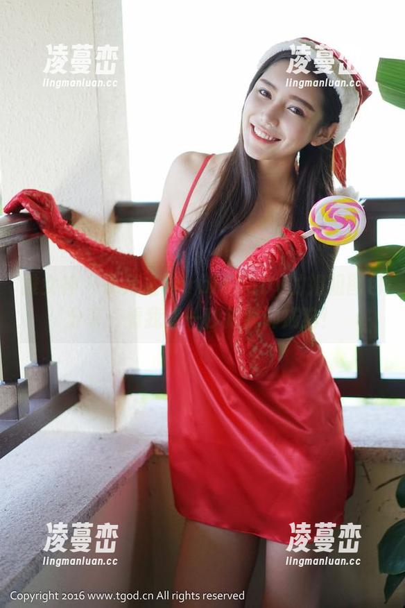 推女神 - 岑苑之barbiebaby的姐姐图包分享：看我姐一秒把我帅成狗！