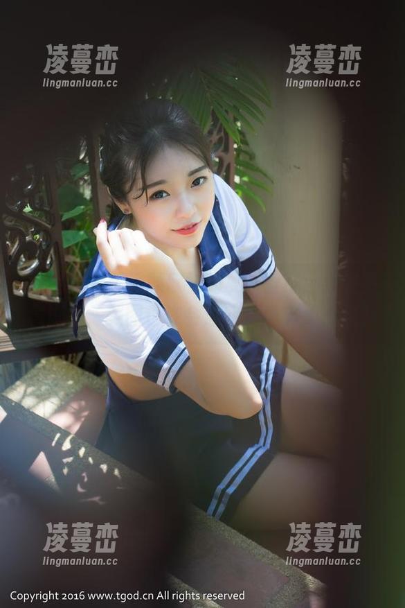 推女神 - 看着顾欣怡的夏天壁纸，我突然意识到，美图也许会让我过季节更快呢？