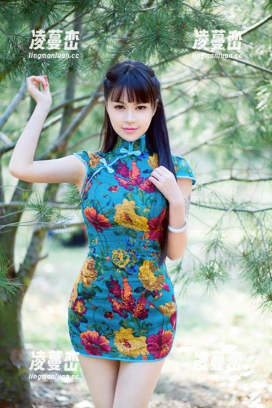 推女郎 - 看着赵惟依的美图，别的袜子都显得太无趣了吧。