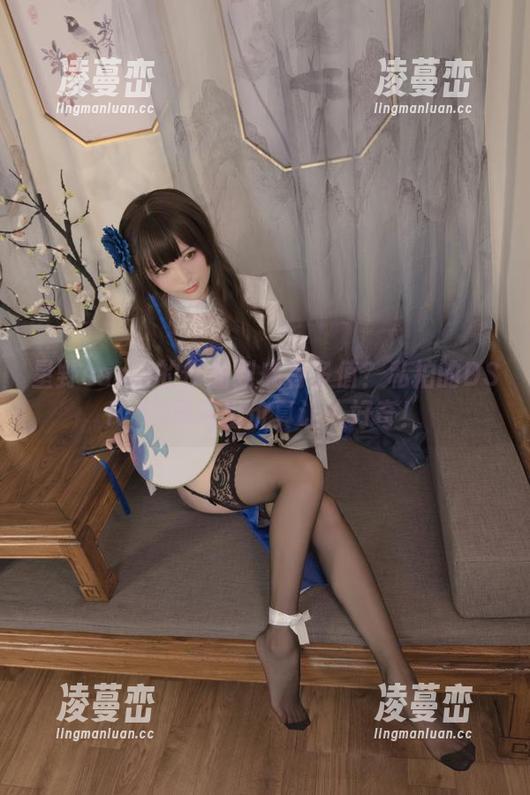 星野saori的作品到底有多值？私拍的DSR-50最高出价真让人好奇！