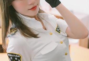 请看最新图库，星黛鹿鹿i在教室里的“学术探讨”，果然是惹人好奇！