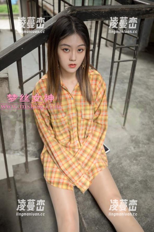 梦丝女神 - 原图里的恬恬，滴滴答答的乖乖女样子，私拍怎么就这么难以捉摸呢？