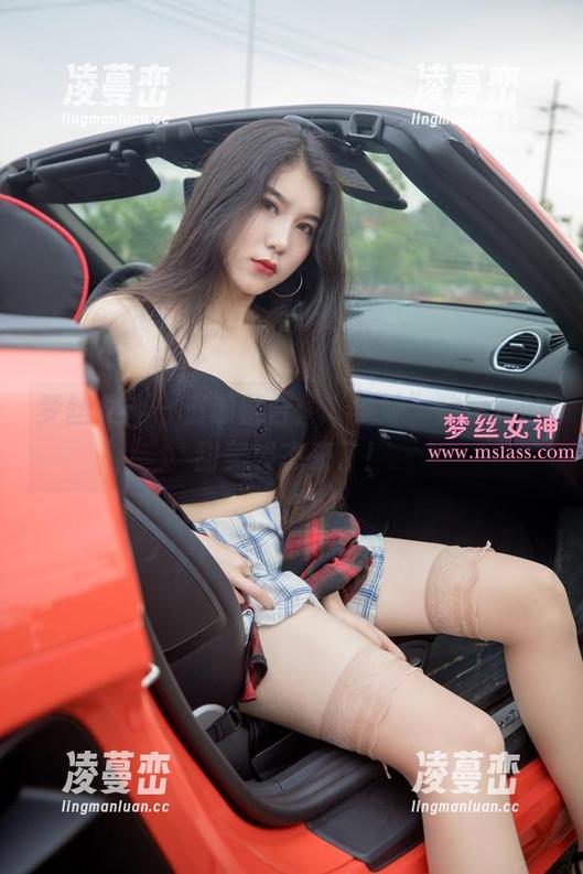 梦丝女神 - 资源整合：“学妹”魏婷婷的甜美姿态来了！