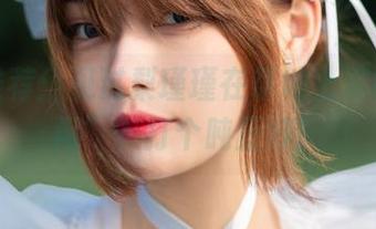 资源推荐：见过梨瑾瑾在草地上演绎“悠闲”？打个盹正好！