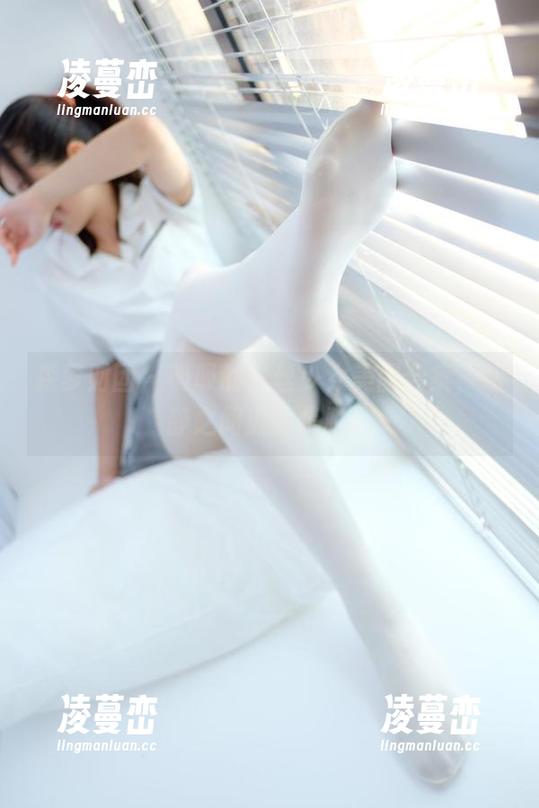 森萝财团 - 吸吸的白丝少女美图合集，动静之间流露优雅！