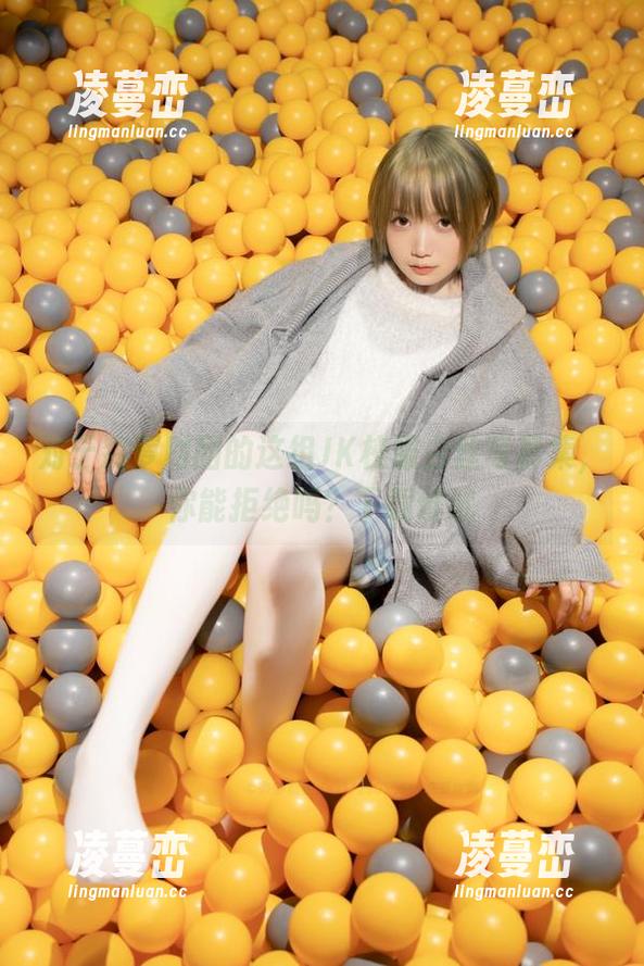 对于森萝财团的这组JK校服白丝写真集，你能拒绝吗？下载试试