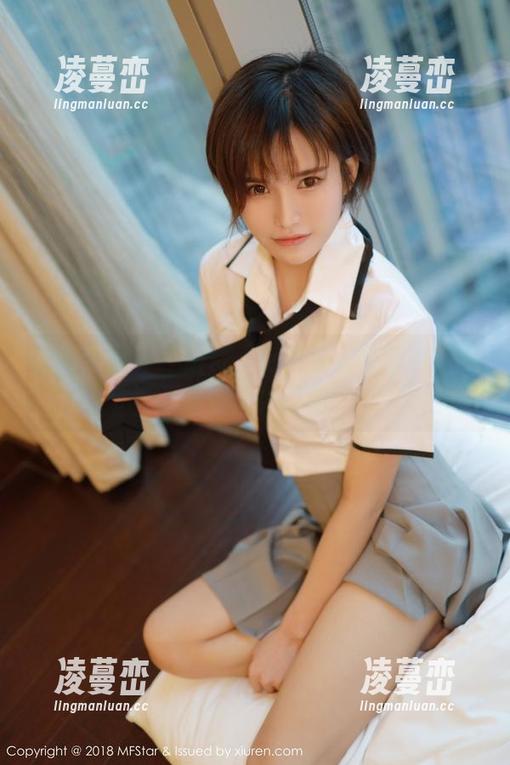 模范学院 - 不解释，直接看人间荒糖的高清清纯作品集