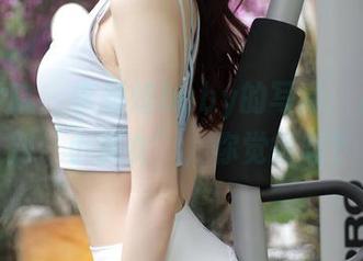 模范学院 – 李颖煊baby的写真：从女孩到‘小淑女’，你觉得呢？