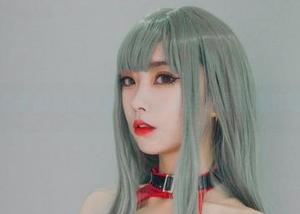 清颜颜子的美图分享，死库水里也是妩媚的道场。