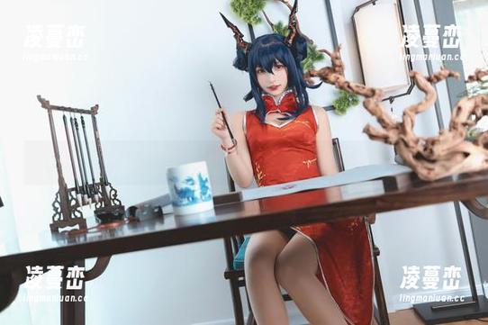 当神楽坂真冬遇上白色全套：难道你真信她是仙女？