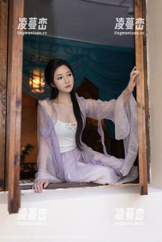 秀人网 - 久久Aimee全集：别害羞，快来下载这些秘密，让你觉得我比你还神秘