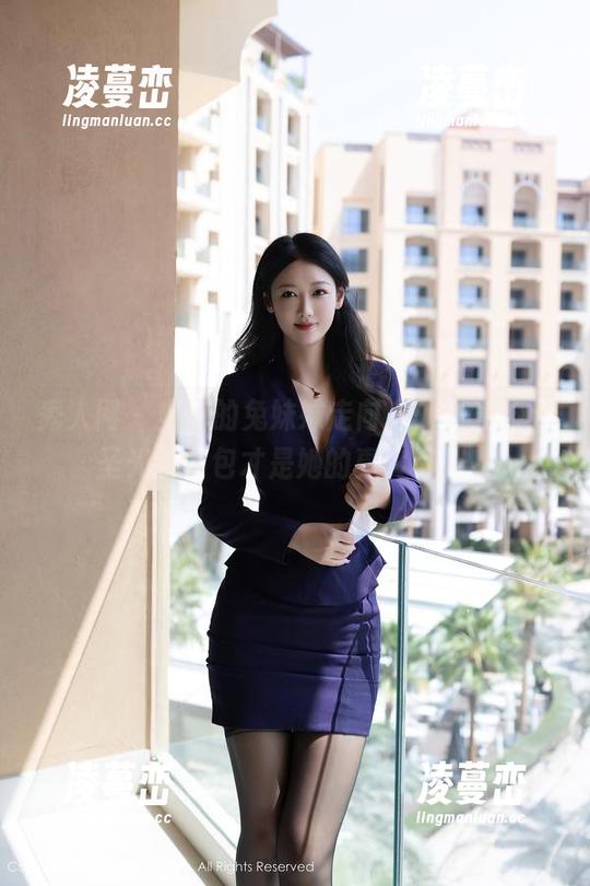 秀人网 - 当你的兔妹妹走向户外，竟然无圣光的图包才是她的真实写照！
