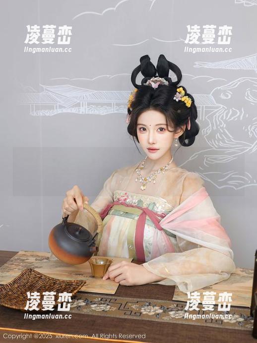 秀人网 - 看，看！林文文的红裙，估计在图库里也引起了不小的轰动吧。