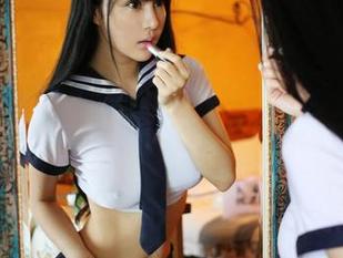 美媛馆 – 伊雨蔓Fiona穿上灰丝，美图又要破纪录了！我只是想为她打call！
