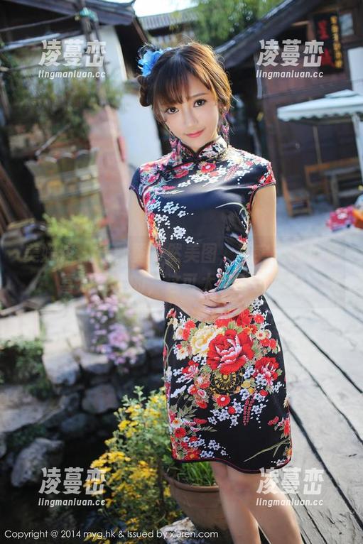 美媛馆 - 最新黄乐然美图，其实天使也是喜欢发呆的，这可太真实了吧！