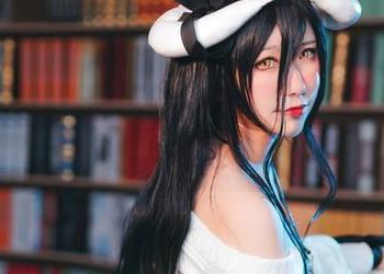 在芋圆侑子的紫发魅魔高清作品集里，渴望和冲动并存，注意别中招哦