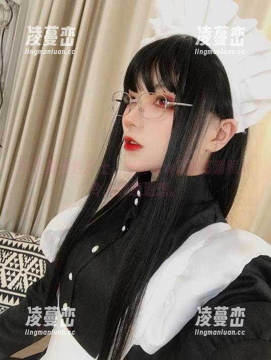 秋天的黑色护士，起司块wii的高清照片令人肆意遐想。