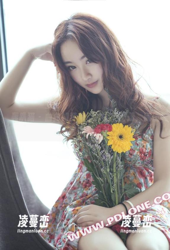 轰趴猫 - 曲曲如梦似幻的女友图册，随便一瞥都是温柔